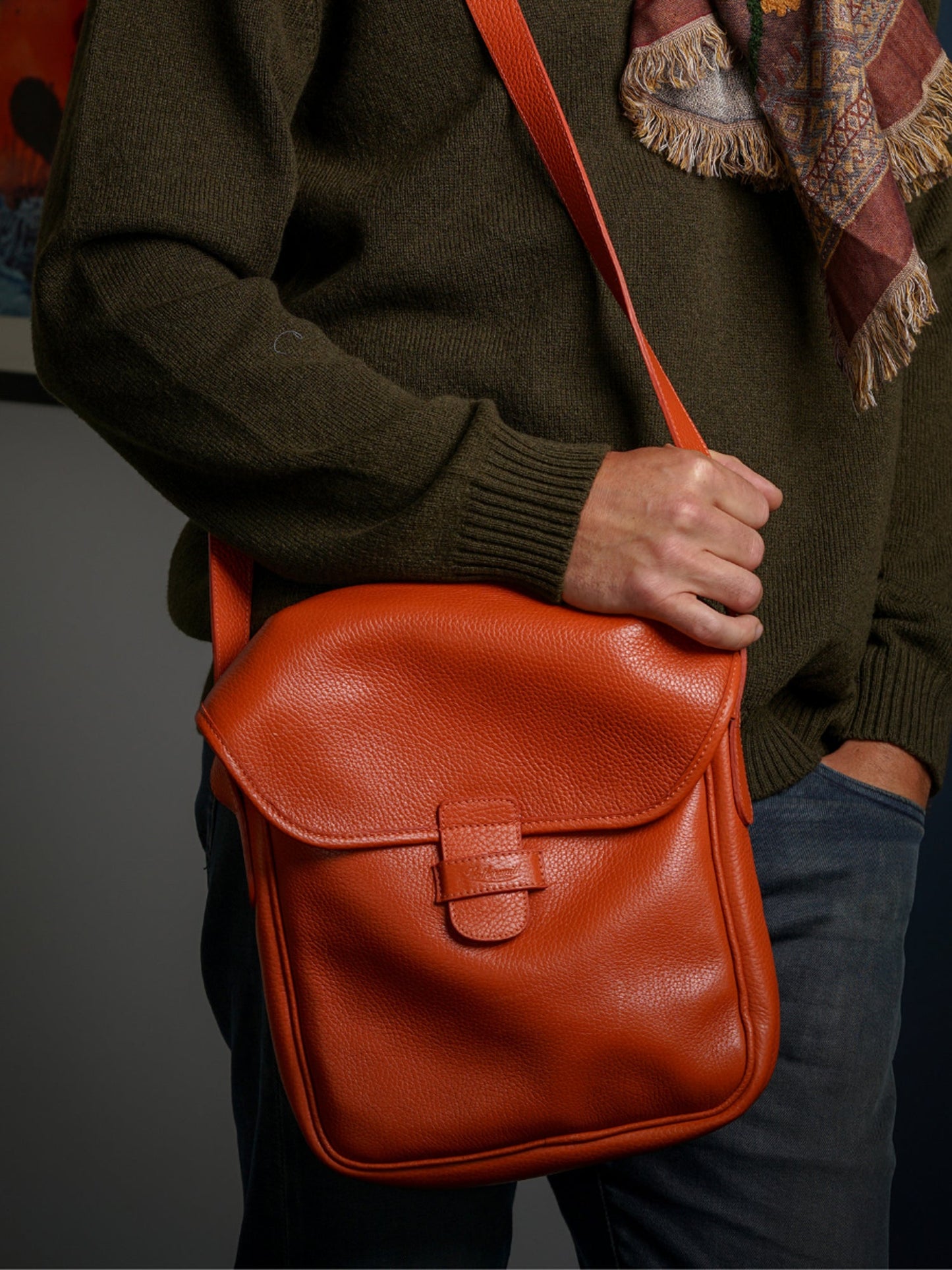 SAC EN BANDOULIÈRE EN CUIR - ORANGE