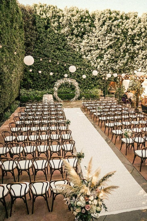 TENUES DE MARIAGE