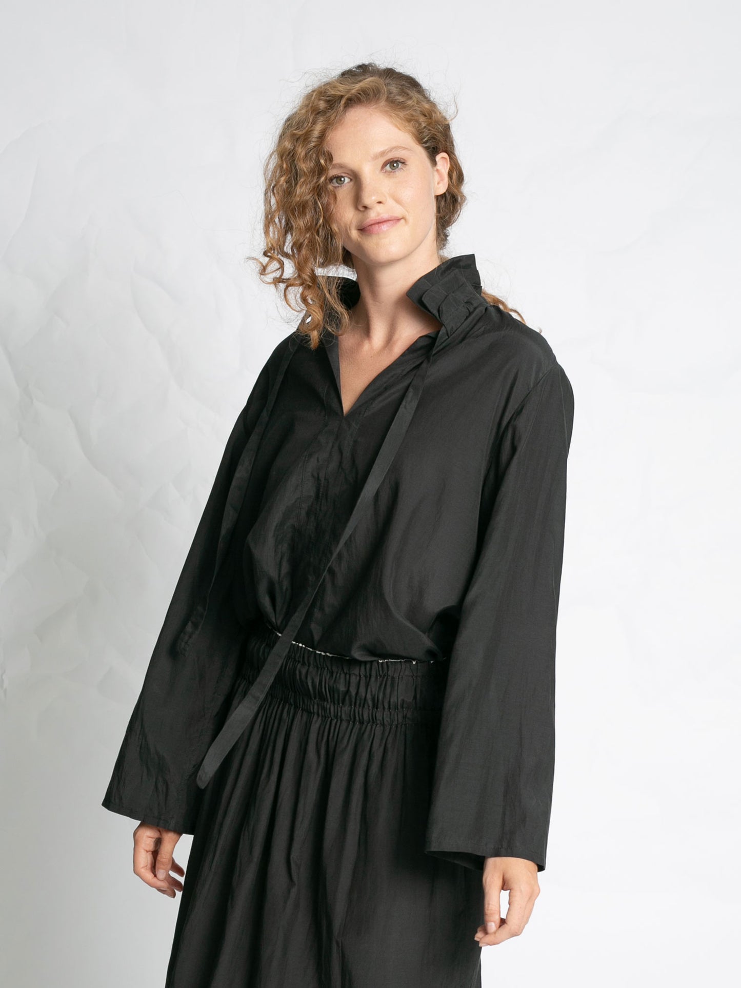 BLOUSE T851 - BLACK