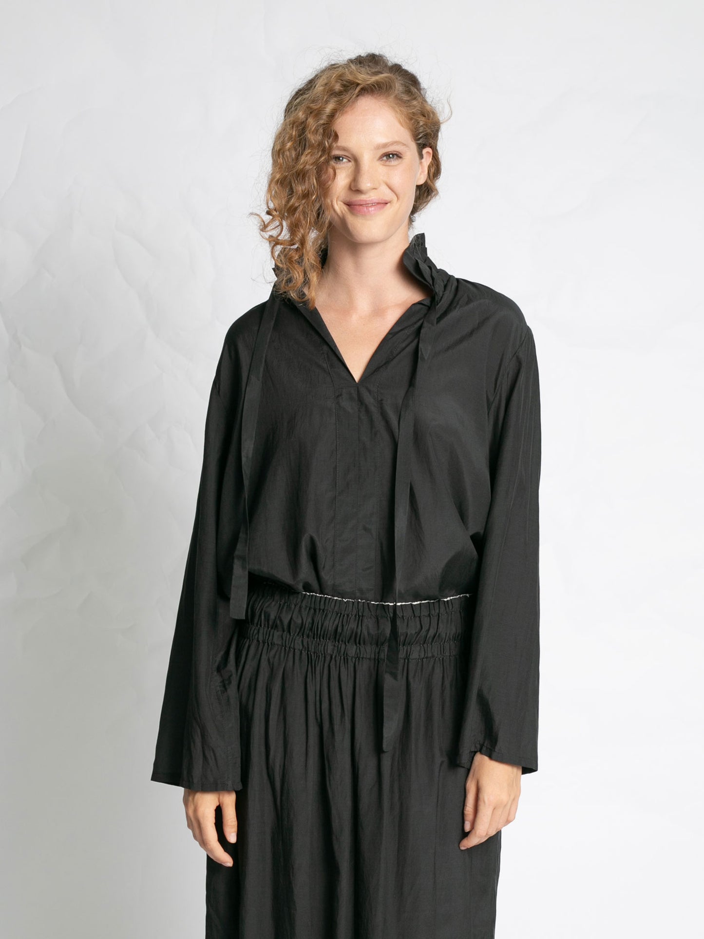 BLOUSE T851 - BLACK